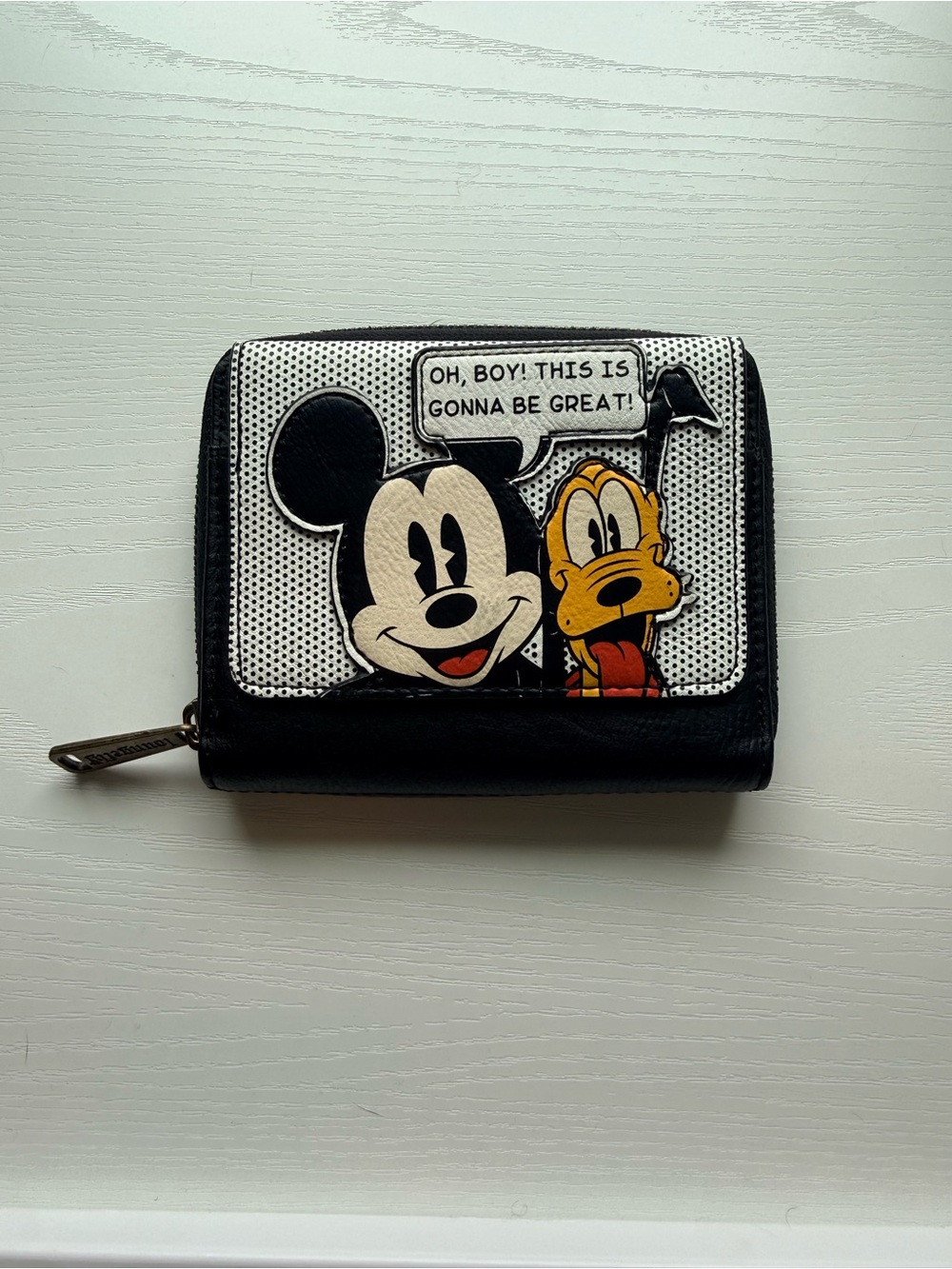 Loungefly Black White Mickey & Pluto Comic Zip Wallet